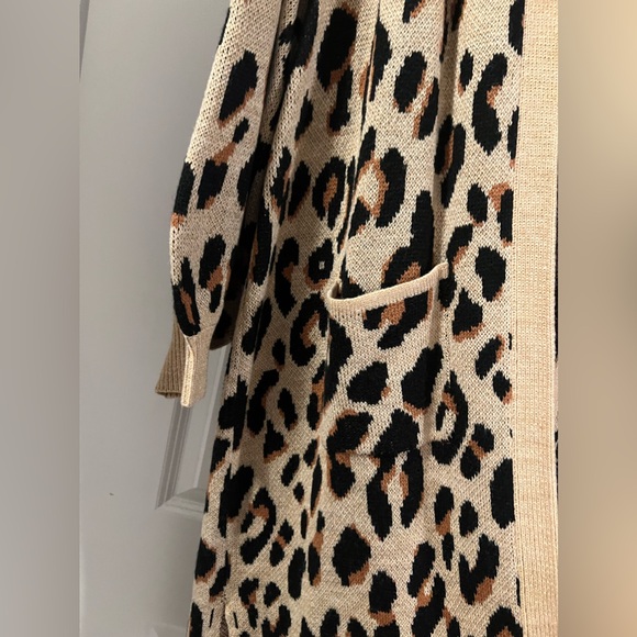 NWOT Fashion to Figure Leopard Long Cardigan Sweater Size 2X - Picture 2 of 6